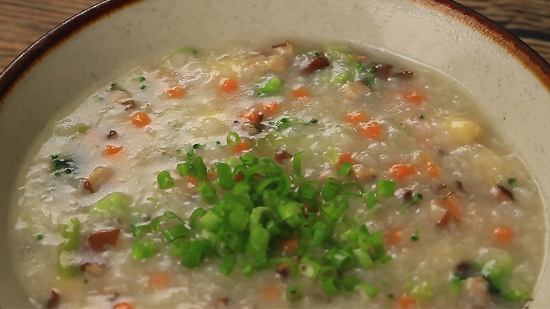 cach-nau-chao-nam-hat-sen-bo-duong-cho-ca-gia-dinh-202103201512472122