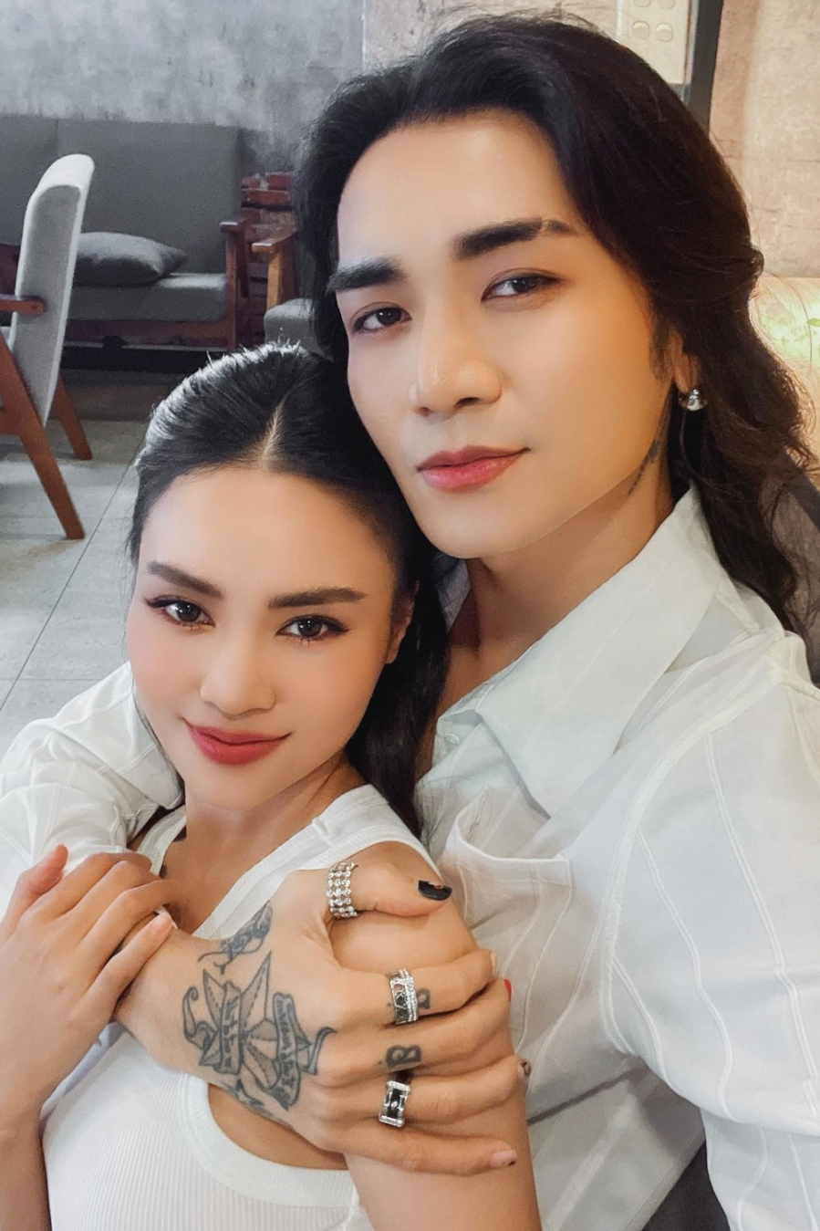 ninh-duong-lan-ngoc-dang-anh-om-ap-trai-la-dan-tinh-doan-danh-tinh-fa6148fd
