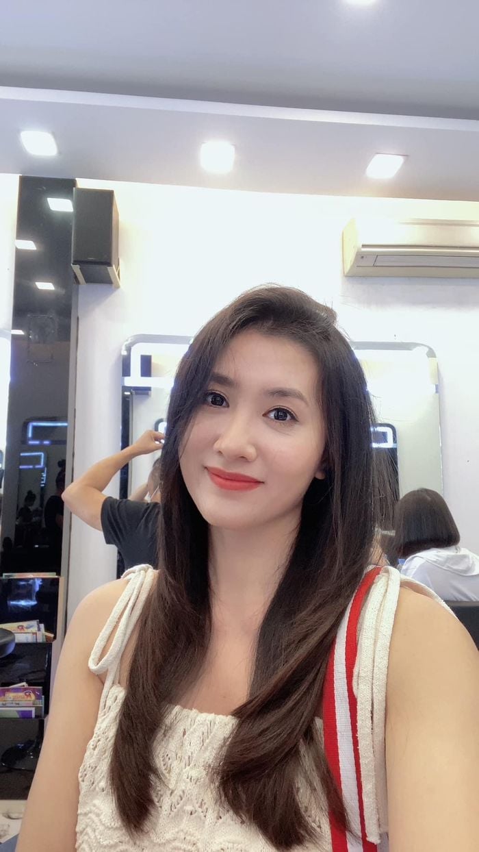 ngam-nguyet-anh-hoc-ngay-bi-quyet-cham-da-cho-chi-em-u40-6c84ee