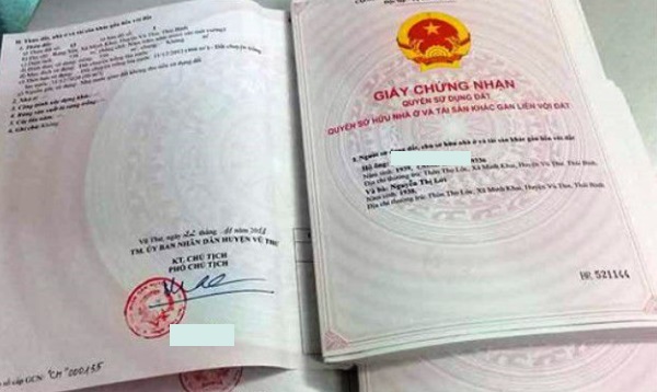 vo-co-duoc-dung-ten-1-minh-tren-so-hong