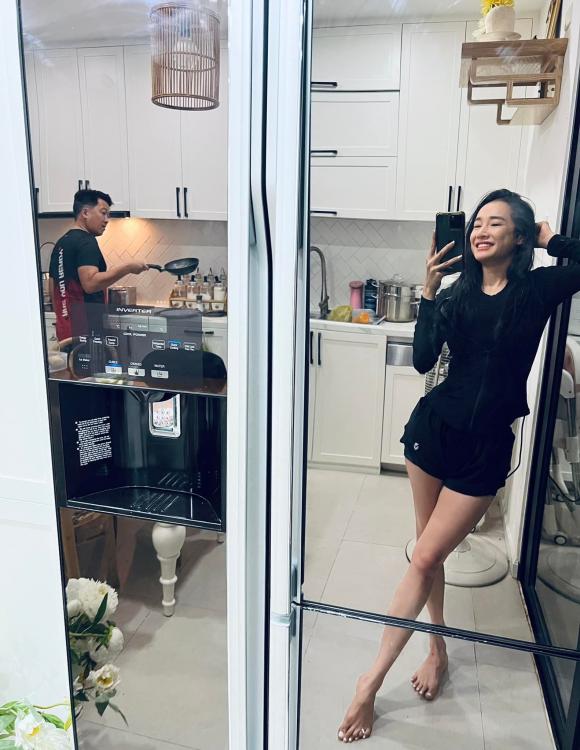 truong-giang-gay-sot-trong-anh-selfie-cua-nha-phuong-1-ngoisaovn-w1582-h2048