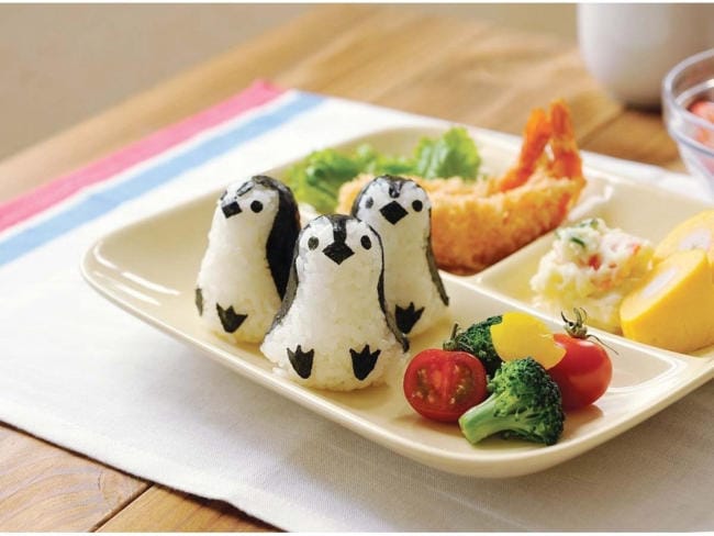 com-bento-hinh-nhung-chu-chim-canh-cut