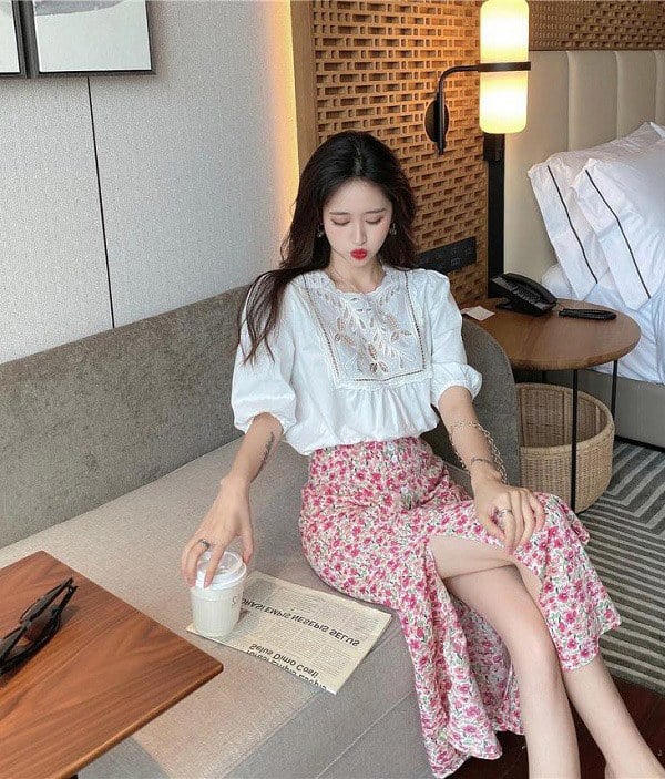muon-dien-chan-vay-hoa-sang-xin-ma-khong-sen-nang-luu-ngay-5-cach-phoi-do-nay---o-blouse-1621172755-315-width600height703
