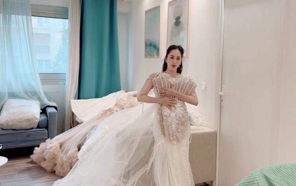 khanh-thi-nha-hang-4-chiec-dam-cuoi-long-lay-nang-40kg-ma-co-mang-sang-phap-chup-anh-cung-chong-1-ngoisaovn-w1738-h1091