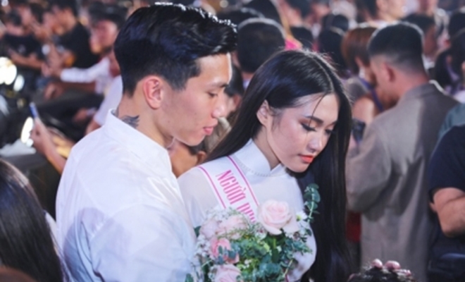 Chinh-thuc-doan-Van-Hau-va-Doan-Hai-My-yeu-nhau-dang-gai-noi-ro-tin-don-dam-cuoi-catsfsv-1660578655-303-width660height400