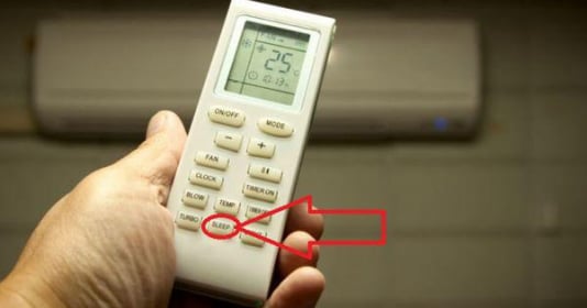 Khi khởi động, máy sẽ tốn nhiều điện năng để bật máy nén, động cơ quạt và làm lạnh không khí đến mức nhiệt độ yêu cầu.    