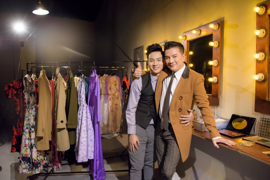 DAM-VINH-HUNG_HOAI-LAM-4