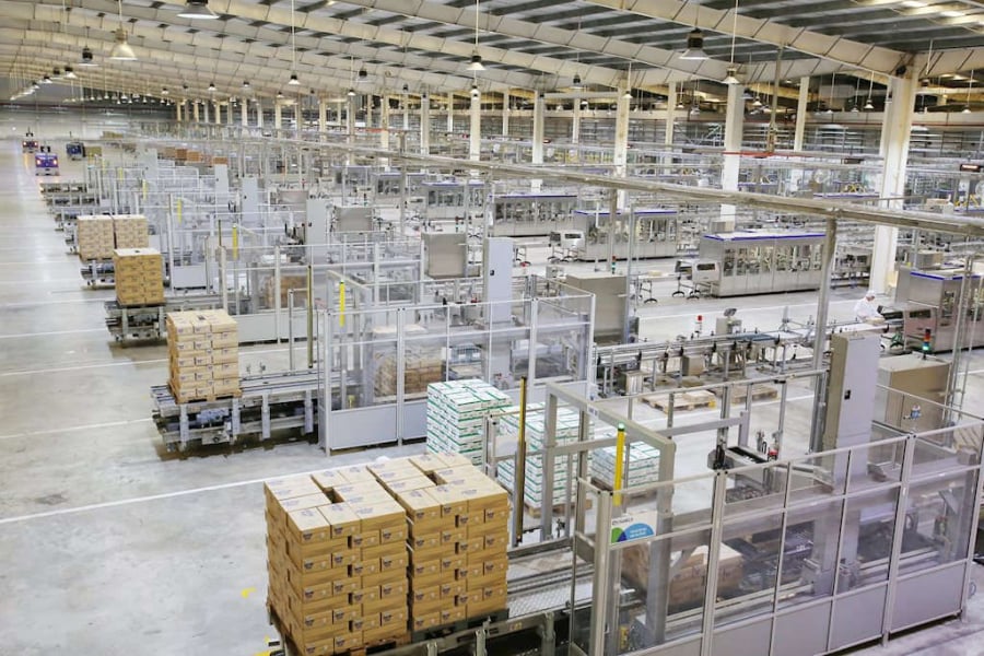 Vinamilk liên tiếp triển khai các dự án mở rộng nhà máy và trang trại trong và ngoài nước