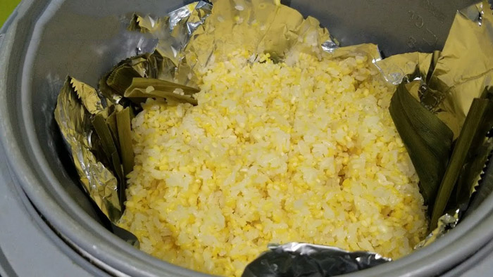 nau-xoi-bang-noi-com-dien-03