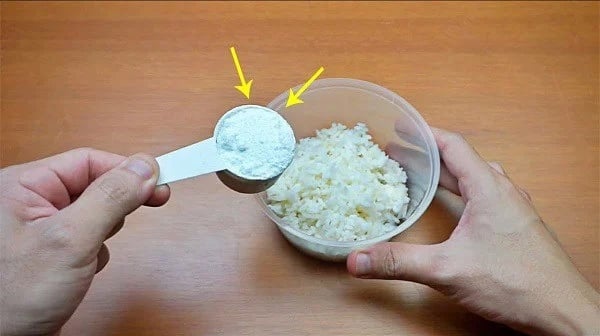 Trộn xà phòng với cơm nguội giúp đuổi gián, đuổi chuột