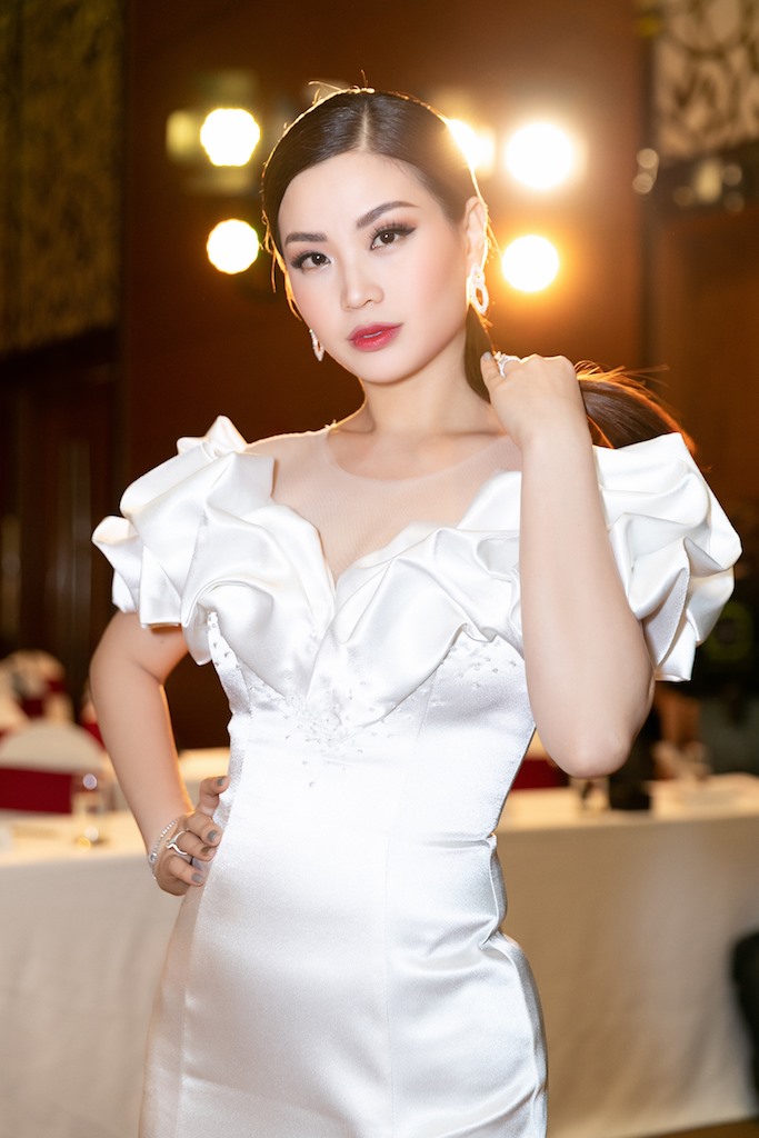 A-Hau-Diem-Trang1