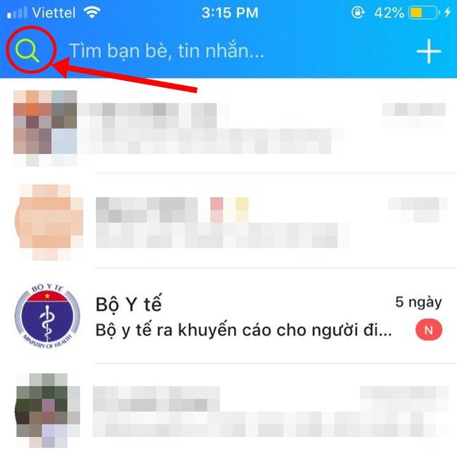 Khi có tin nhắn bị ẩn, phần tìm kiếm sẽ chuyển sang màu xanh nhấp nháy.    