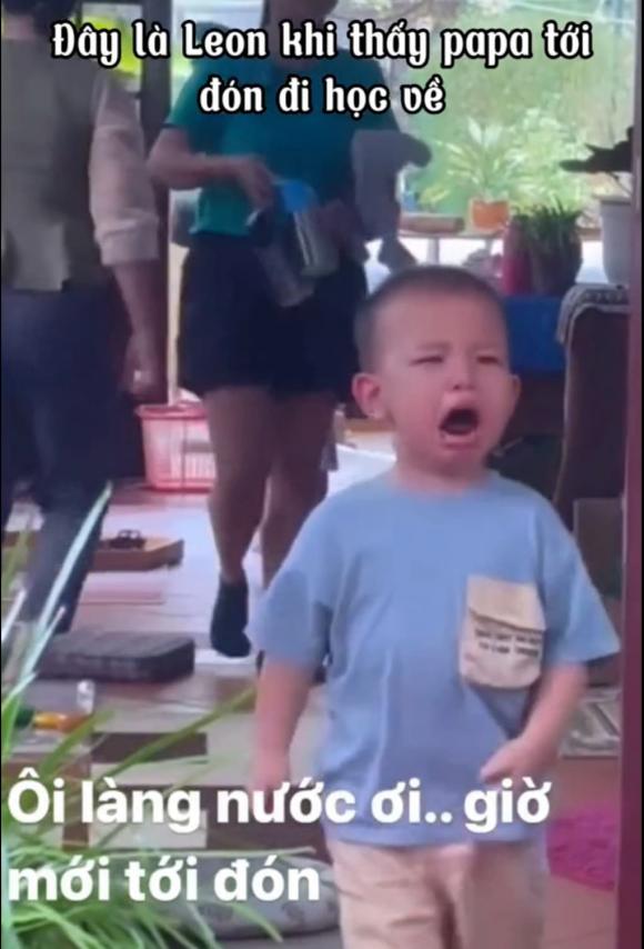 bieu-cam-doi-lap-nhung-sieu-lay-cua-lisa-va-leon-khi-duoc-ba-kim-don-ha-ho-tiet-lo-me-dieu-nay-cua-ai-nu-9-ngoisaovn-w1022-h1506