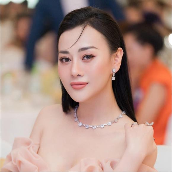 phuong-oanh-tung-tin-nhan-ban-gai-cu-shark-binh-lo-chuyen-chinh-that-tung-ung-ho-chong-co-nguoi-moi-va-vi-sao-ha-danh-du-minh-5-ngoisaovn-w960-h958