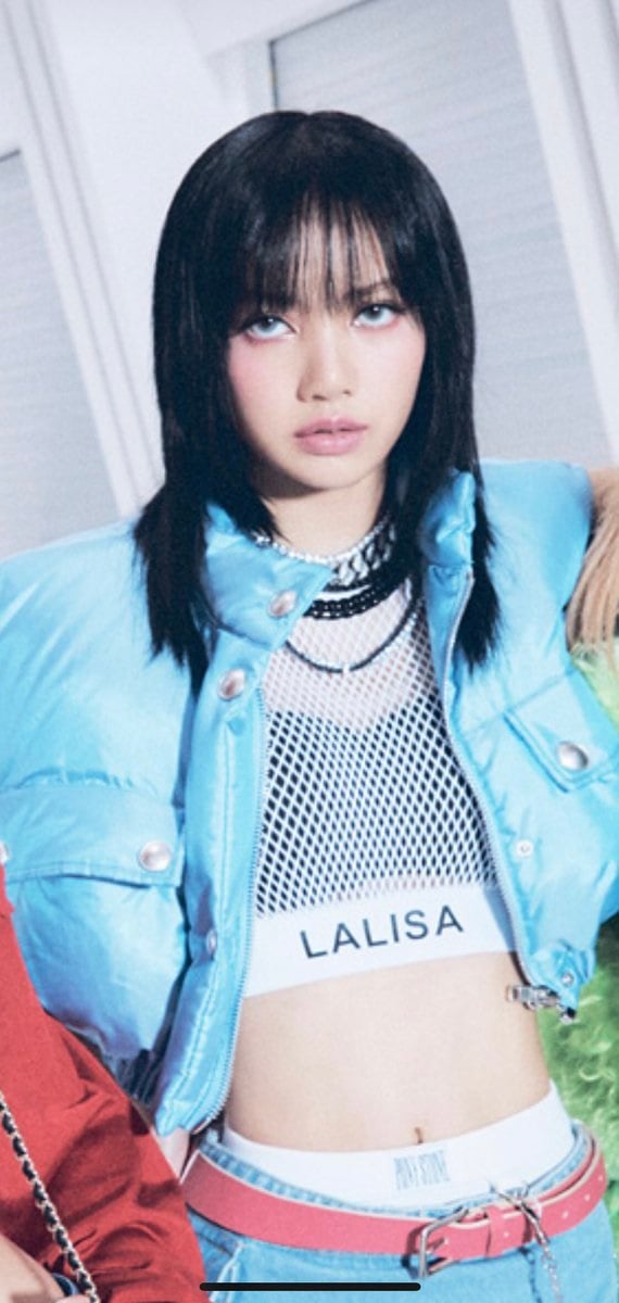 Lisa-ShutDown-Blackpink7