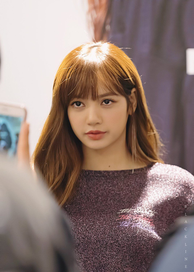 tai-sao-lisa-de-mai-toc-mai-ma-khong-co-y-dinh-thay-doi-no-bd4c42