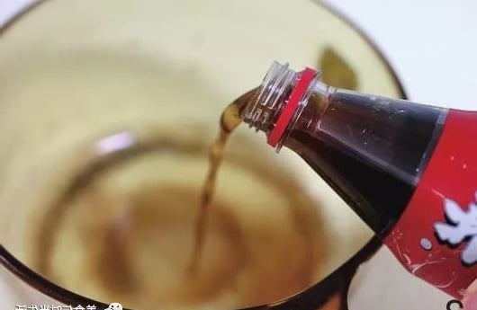 trung-ngam-coca-02