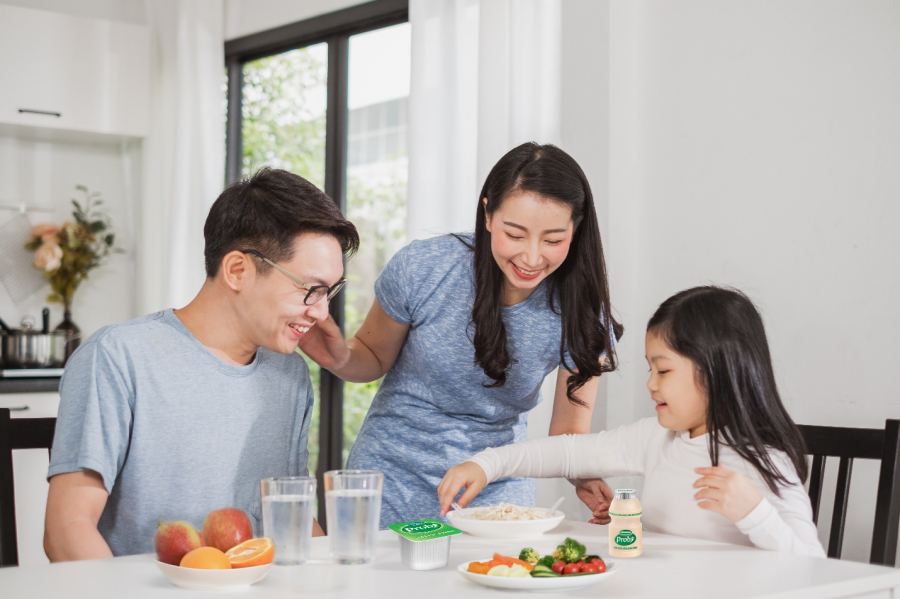 Sử dụng sữa chua probiotics là một cách giải độc kim loại hiệu quả cũng như mang lại nhiều tác dụng hữu ích khác cho sức khỏe của cả Shbet111 slot, casino, thể thao, xổ số. Nguồn: Istock