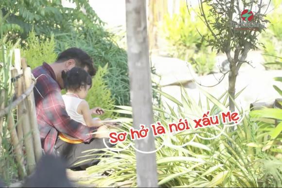 con-gai-truong-giang-hiem-hoi-len-song-da-chiem-sach-spotlight-cua-bo-cap-bo-con-con-tranh-thu-noi-xau-nha-phuong-10-ngoisaovn-w999-h669