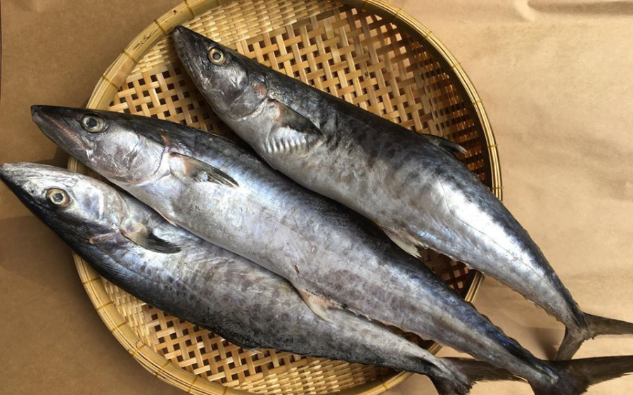 cach-khu-mui-tanh-cua-ca-bien-02