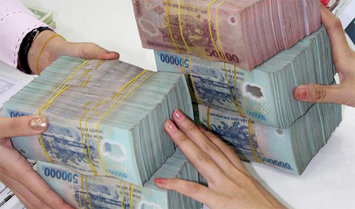 nang-muc-lai-xuat-ngan-hang-nha-nuoc-tien-dong-viet-nam-mat-gia-bao-nhieu_2