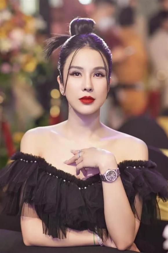 ro-lai-hinh-anh-diep-lam-anh-dong-mv-cua-tuan-hung-gio-van-dep-nhung-khac-xua-qua-9-ngoisaovn-w666-h1000