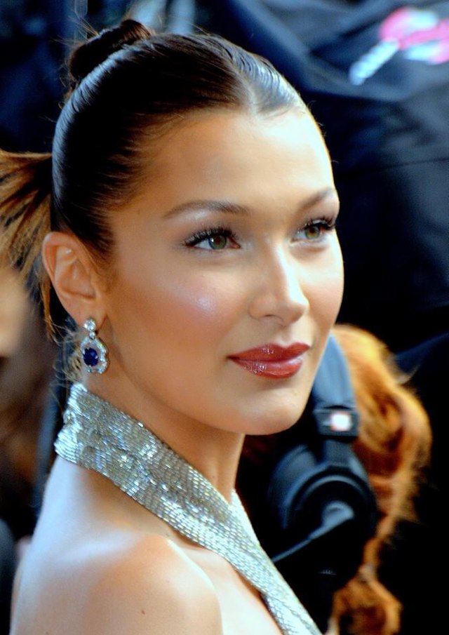 Bella_Hadid_Cannes_2018_2