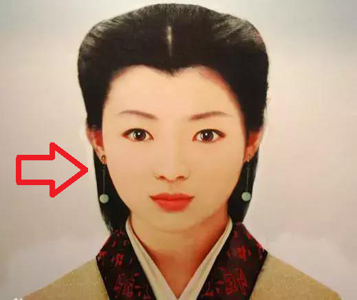 phu-nu-it-phuc