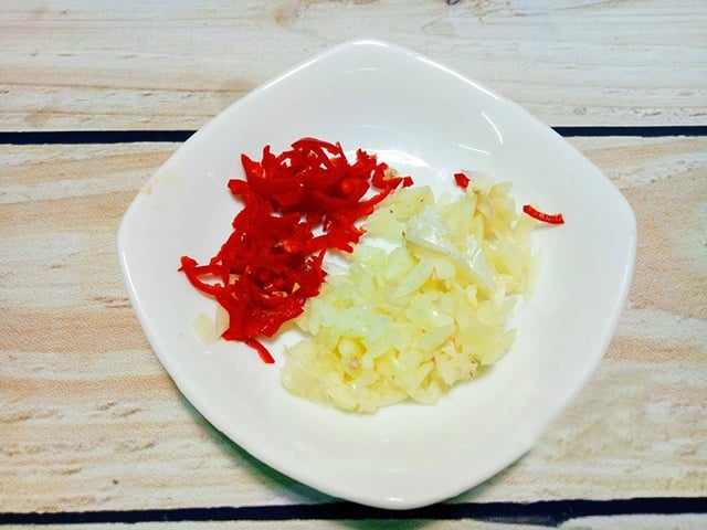 cach-pha-nuoc-mam-chua-ngot-01