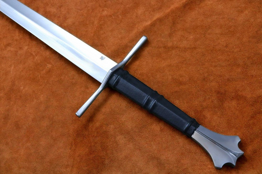 tam-dai-sat-truoc-cua-03