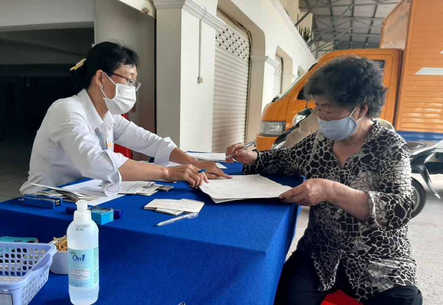 nguoi-da-nghi-huu-nhung-van-di-lam-co-can-tiep-tuc-dong-bao-hiem-khong_2