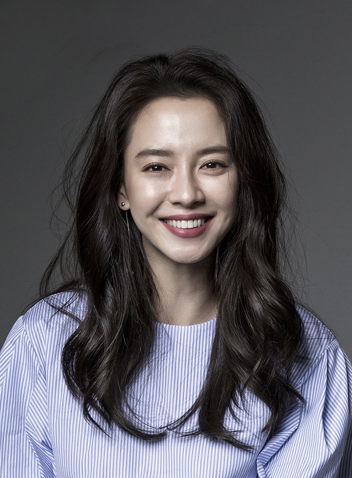 Song_Ji-Hyo-p03