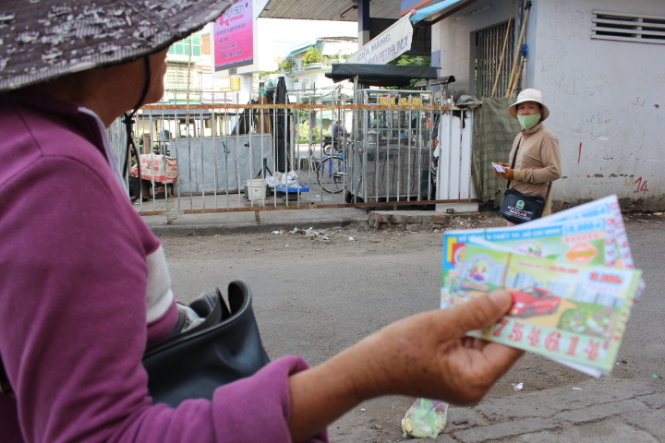 sau-40-tuoi-van-con-ngheo-co-the-do-ban-con-om-4-thoi-quen-nay-co-vat-kien-suc-kiem-tien-cung-khong-giau-noi_5