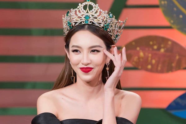 nguyen-thuc-thuy-tien-4-16468669355921916060779-991