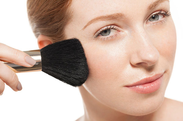 thu-thuat-make-up-giup-che-khuyet-diem-go-ma-cao