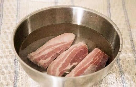 meo-lam-thit-kho-nhanh-nhu-01
