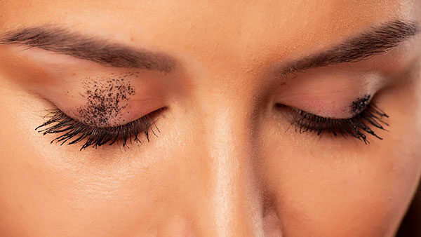 nhung-sai-lam-khi-su-dung-mascara-la-gi-4