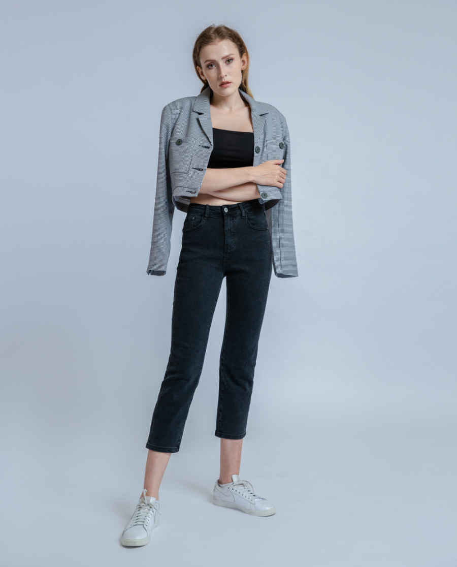 Quan_jean_den_nu_nen_mac_voi_ao_gi__Ao_blazer