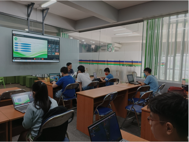  Hình ảnh lớp học Lập trình trên nền tảng EduNext tại FAS 