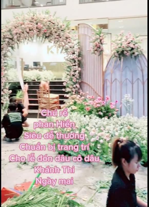 khong-gian-nha-khanh-thi-phan-hien-hoa-tuoi-phu-loi-chu-re-chop-nhoang-xuat-hien-3-ngoisaovn-w1035-h1437