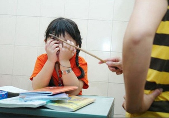 cha me ung xu ntn khi con bi diem kem_1