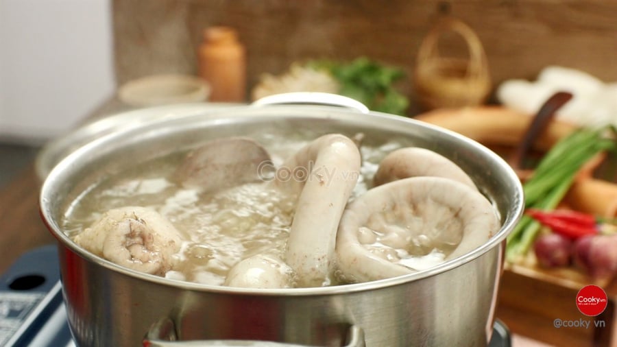 luoc-long-lon-chi-cho-nuoc-la-la-sai-cho-them-thu-nay-moi-gion-san-sat-khong-dat-khong-hoi-2