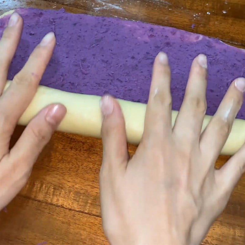 cuon-banh-mi-1