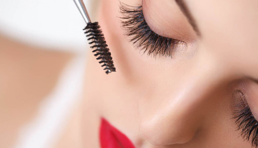 Mascara-la-gi-Mot-so-dieu-can-biet-khi-su-dung-mascara