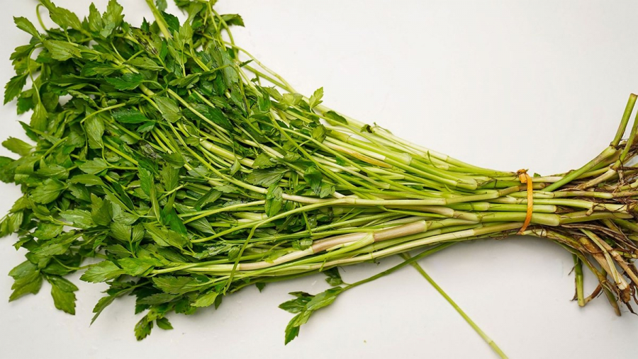 rau-cu-de-nhiem-ky-sinh-trung-02