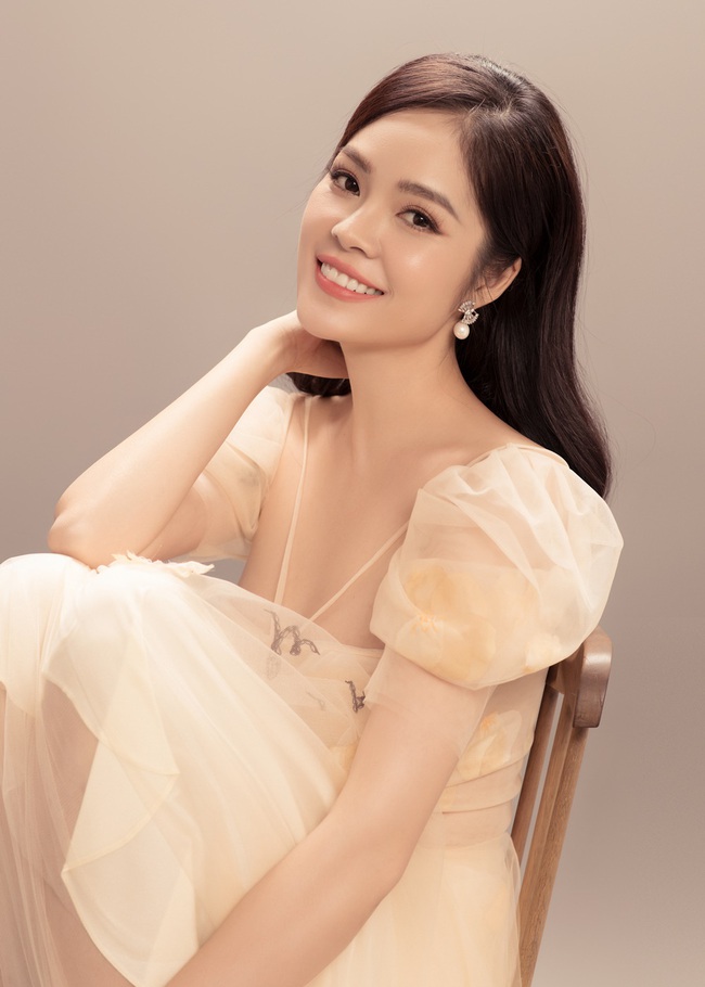 duong-cam-lynh-truoc-on-ao-no-tien-ty-me-don-than-sau-2-lan-do-vo-tung-huy-hon-voi-nam-dien-vien-vbiz-6e3-6821196