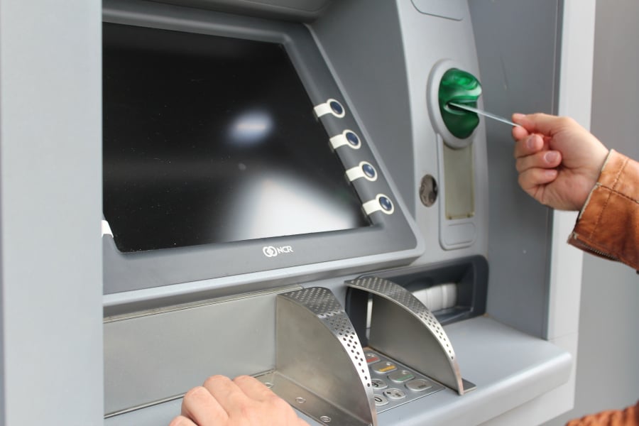 the-atm-bi-nuot-3