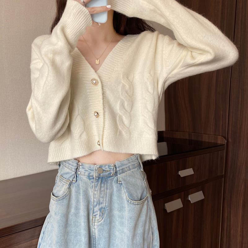 Phoi-do-voi-ao-cardigan-ngan