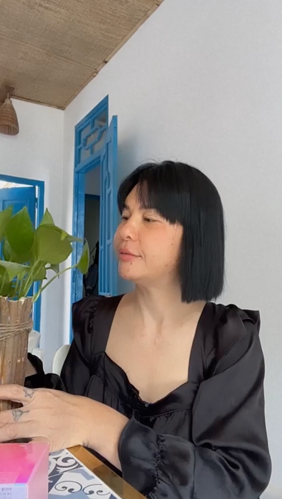 cat-phuong-lo-nhan-sac-that-tren-livestream-318386d3