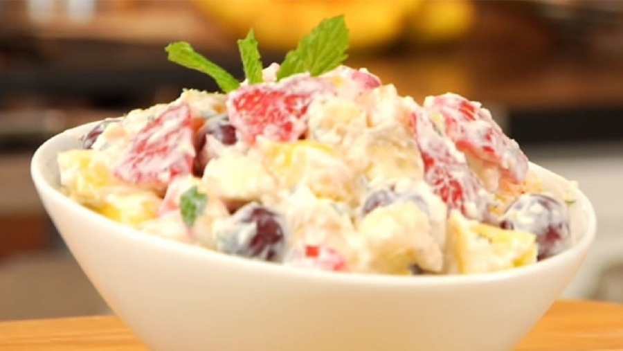 salad-hoa-qua-voi-sua-chua-thumbnail